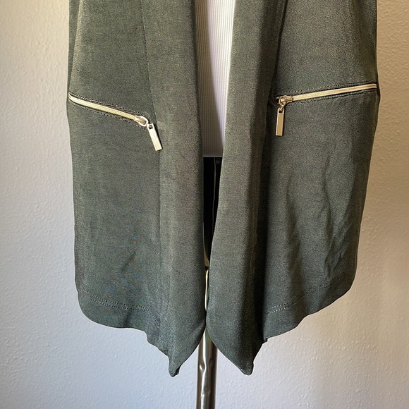 Travelers by Chico’s Moss Green Open Cardigan - Picture 4 of 5